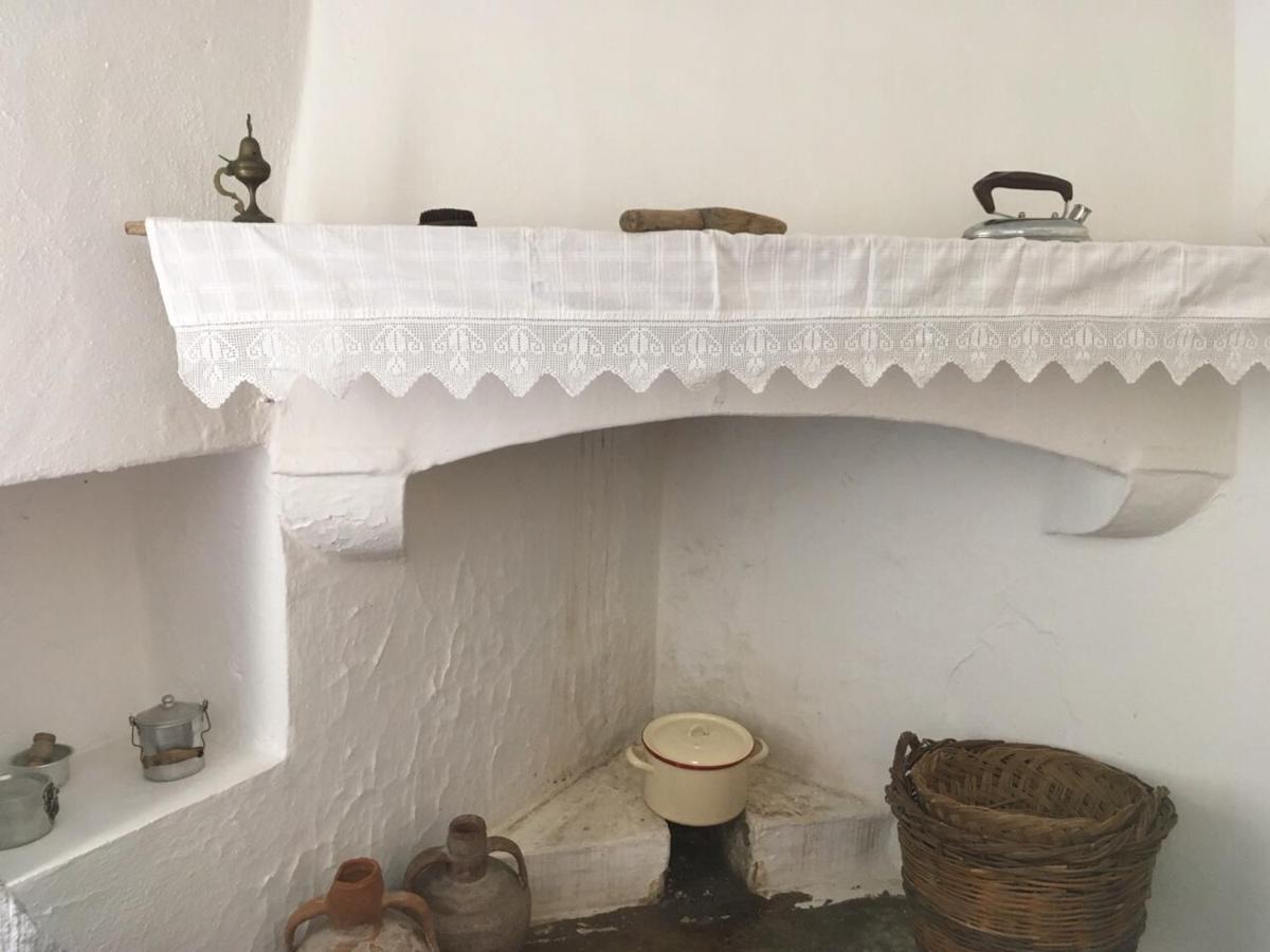 Traditional Tilisos